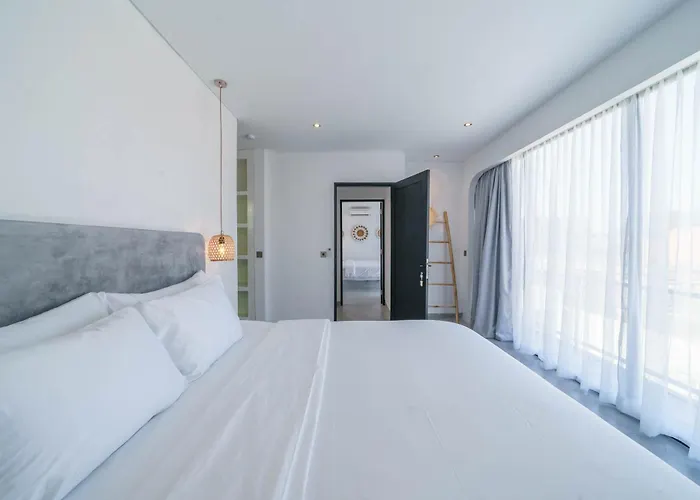 Bali Townhouse 3 - Modern 2br With Pool - Perfect Location Canggu (Bali)