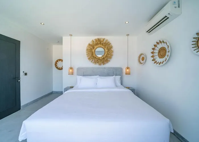 Bali Townhouse 3 - Modern 2br With Pool - Perfect Location Villa