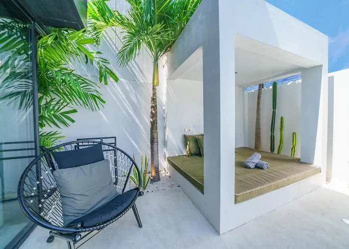 Bali Townhouse 3 - Modern 2br With Pool - Perfect Location *