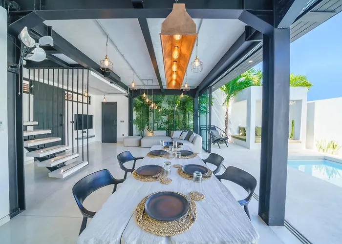 Bali Townhouse 3 - Modern 2br With Pool - Perfect Location Villa