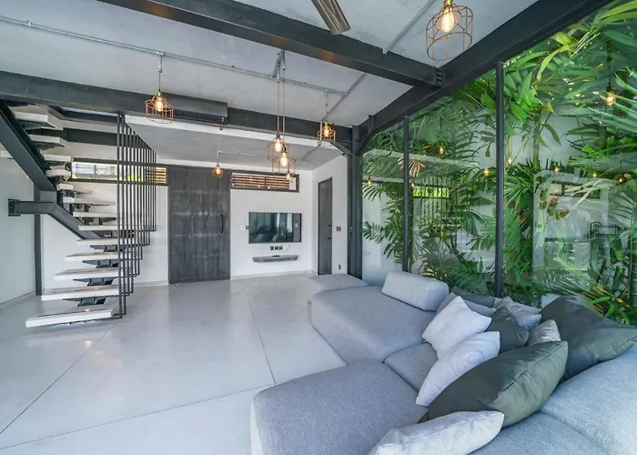 Bali Townhouse 3 - Modern 2br With Pool - Perfect Location *